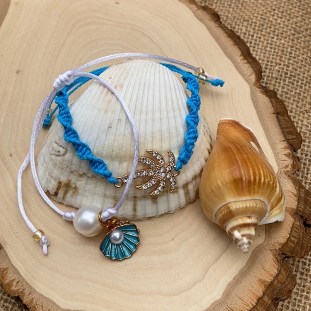 Coconut Tree & Seashell Pearl braided Bracelet